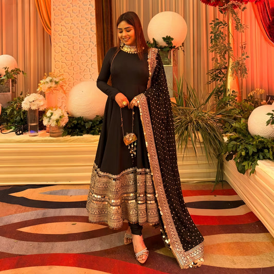Inaya – Premium Embroidered Anarkali Suit Set (3 Piece)